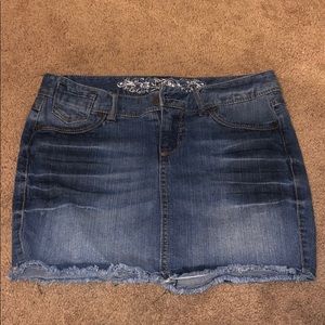 Mini skirt (Never been worn)